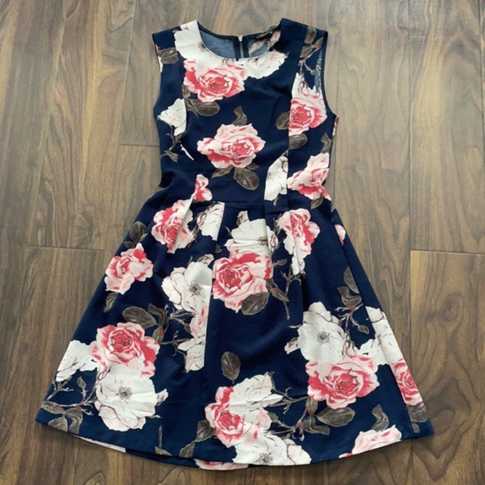 Floral pattern, sleeveless summer dress
